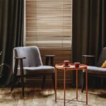 Blinds_vs_Curtains